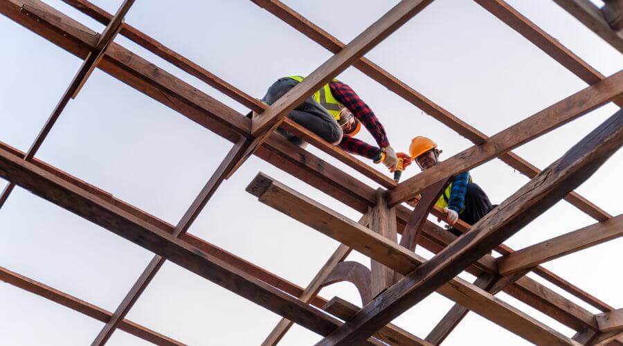 Professional gutter cleaning services in Tiplersville, MS